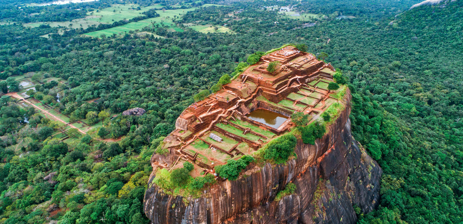 Discover the Top 10 Tourist Destinations in Sri Lanka